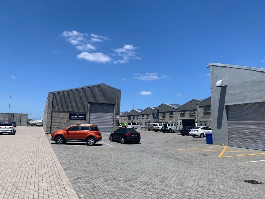 To Let commercial Property for Rent in Maitland Western Cape